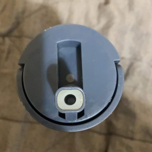 VS Pink Waterbottle - Picture 2 of 3